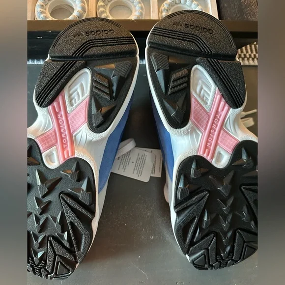 NWT Adidas Ombré Falcon Athletic Sneakers 8.5 - Picture 5 of 5